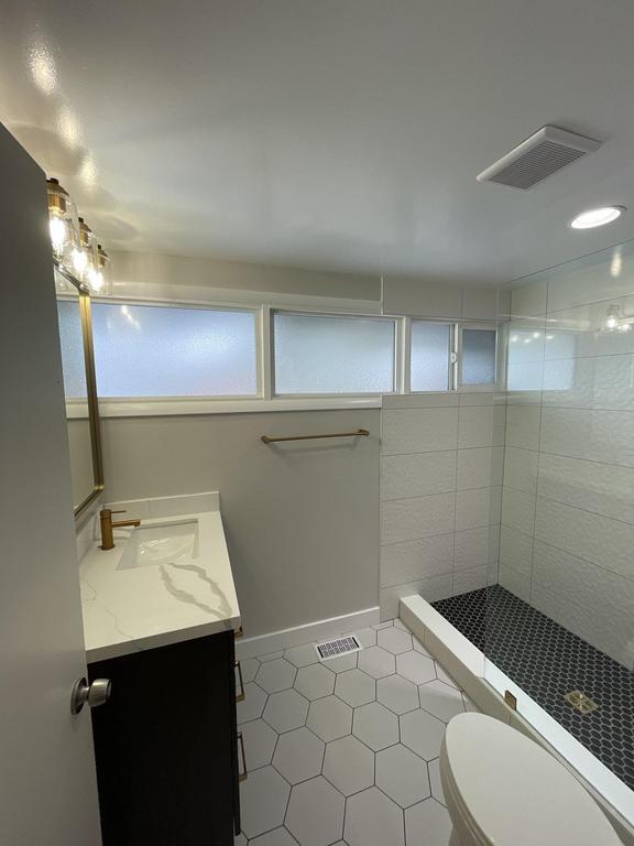 Bathroom remodel in Holladay Utah by Utah Home Remodel experts